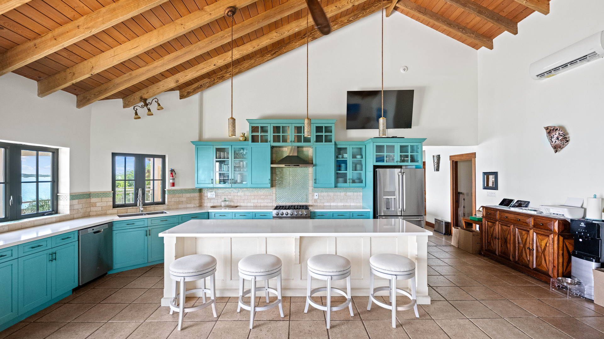 Alta Bella Villa's Teal Ocean Colored Kitchen Theme